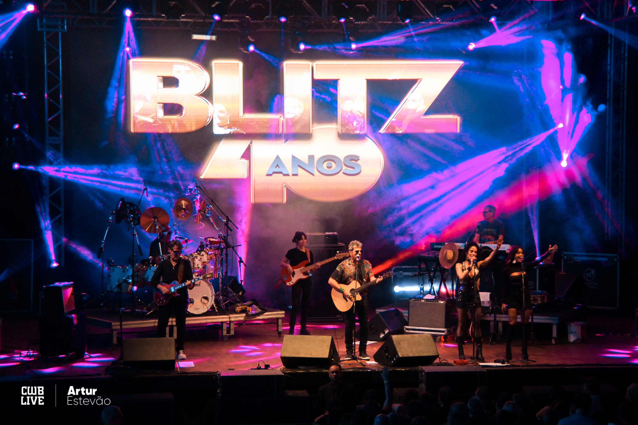 SHOW BLITZ8